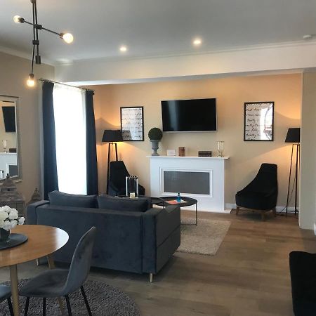 Lazare Maison De Maitre , Appartements De Standing Avec Parking Privatif A Seulement 7 Minutes A Pied Du Centre Historique De 베지에 외부 사진