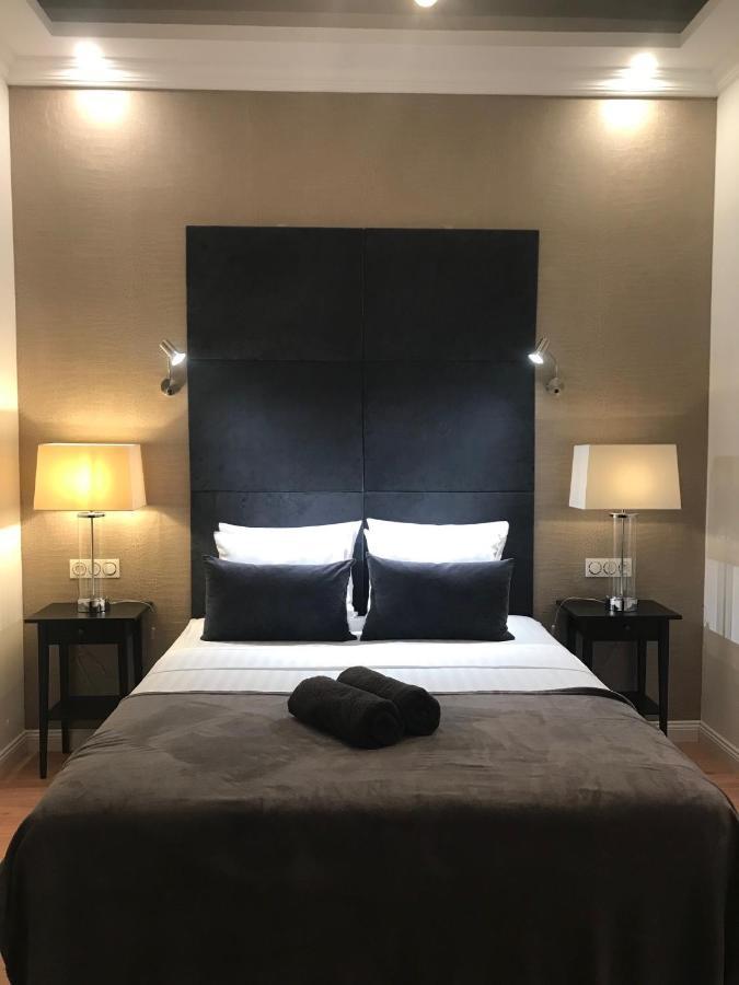 Lazare Maison De Maitre , Appartements De Standing Avec Parking Privatif A Seulement 7 Minutes A Pied Du Centre Historique De 베지에 외부 사진