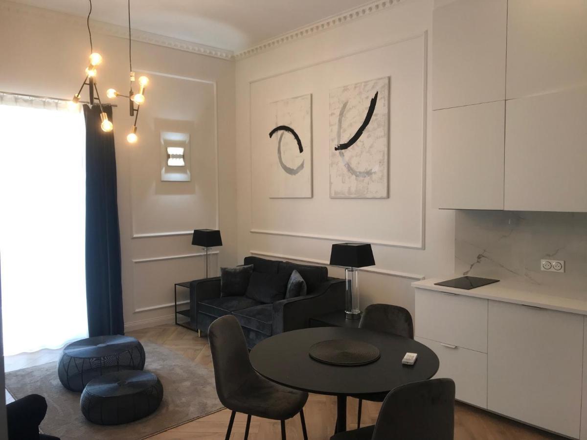 Lazare Maison De Maitre , Appartements De Standing Avec Parking Privatif A Seulement 7 Minutes A Pied Du Centre Historique De 베지에 외부 사진