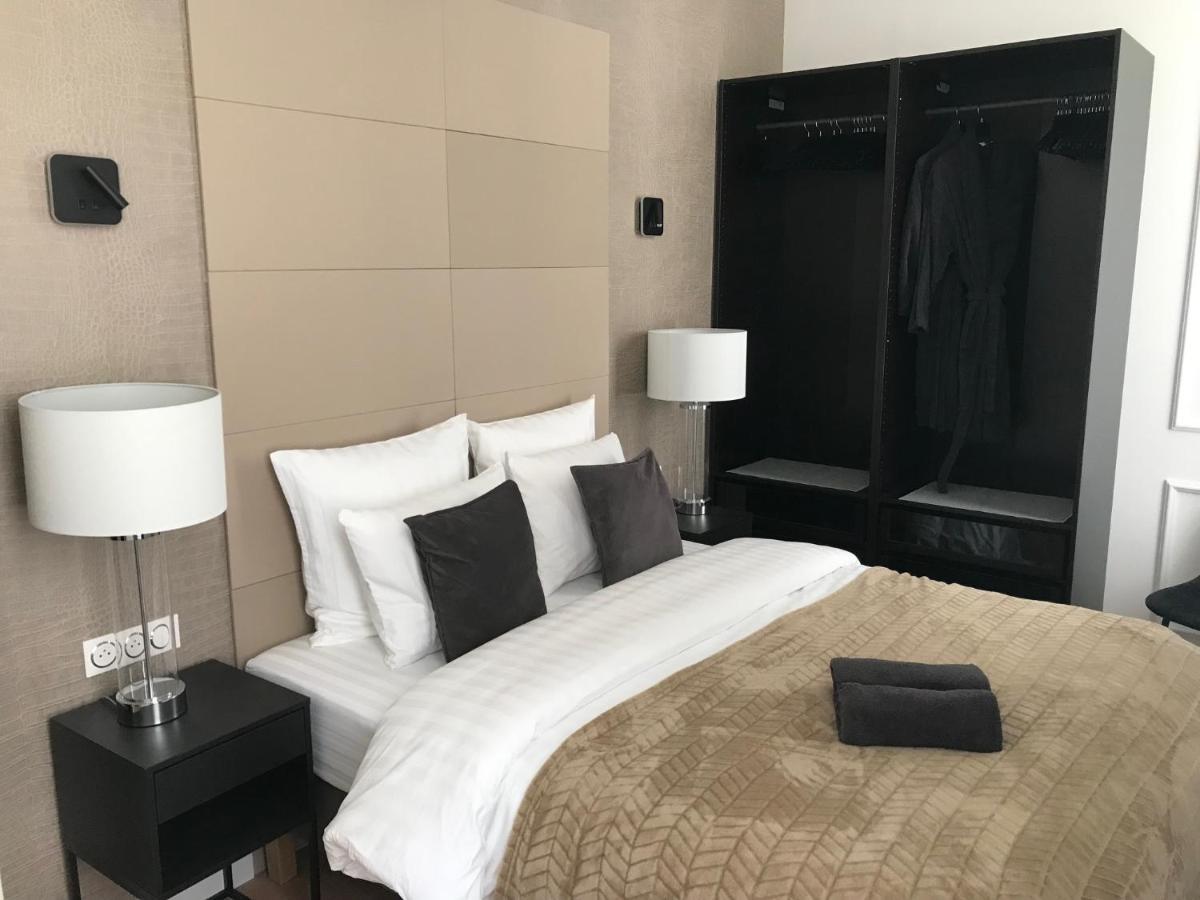Lazare Maison De Maitre , Appartements De Standing Avec Parking Privatif A Seulement 7 Minutes A Pied Du Centre Historique De 베지에 외부 사진