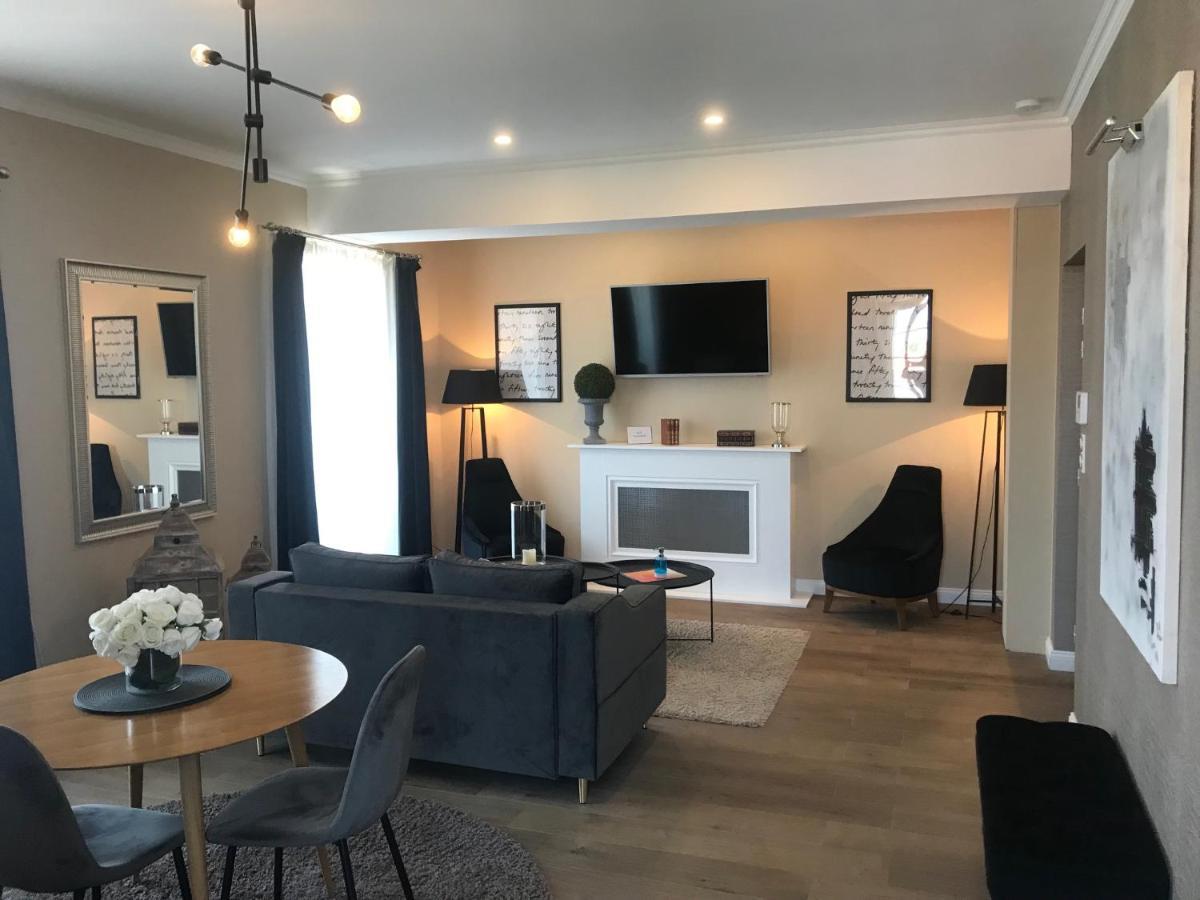 Lazare Maison De Maitre , Appartements De Standing Avec Parking Privatif A Seulement 7 Minutes A Pied Du Centre Historique De 베지에 외부 사진