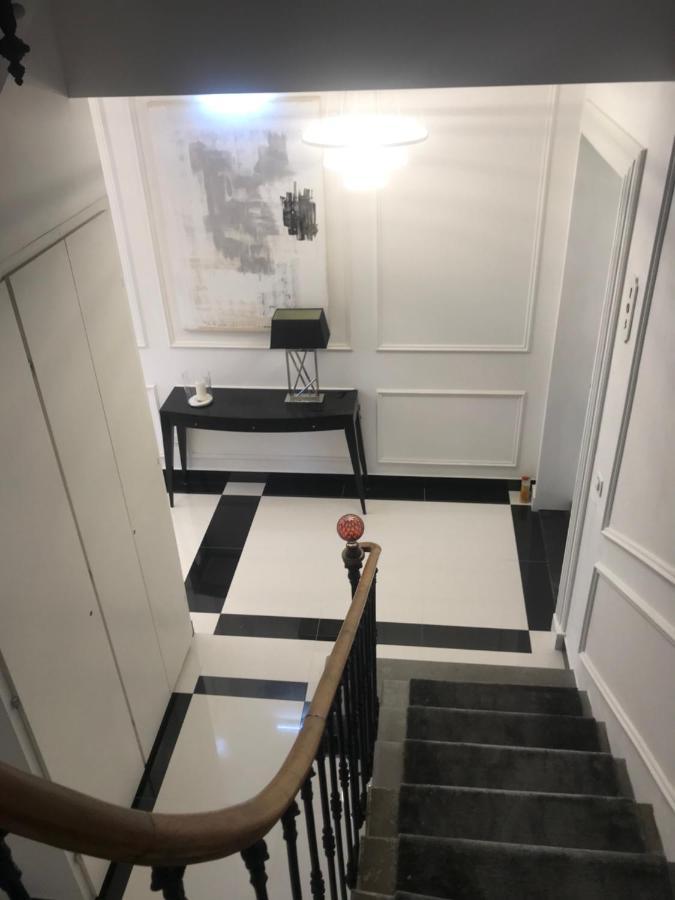 Lazare Maison De Maitre , Appartements De Standing Avec Parking Privatif A Seulement 7 Minutes A Pied Du Centre Historique De 베지에 외부 사진